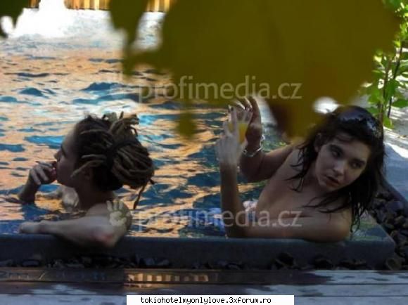 kaulitzii maldive... dragutz bill aici!     imi vine sa'l mananc!     scumpik ღADMIN๋ღ