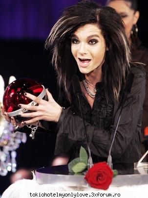 Fun with Bill! - B stati sa va explic!am castigat premiul asta - ~� Bill Kaulitz �~